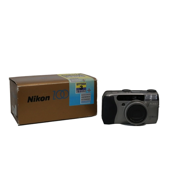 NIKON-ZOOM-800-AF-2